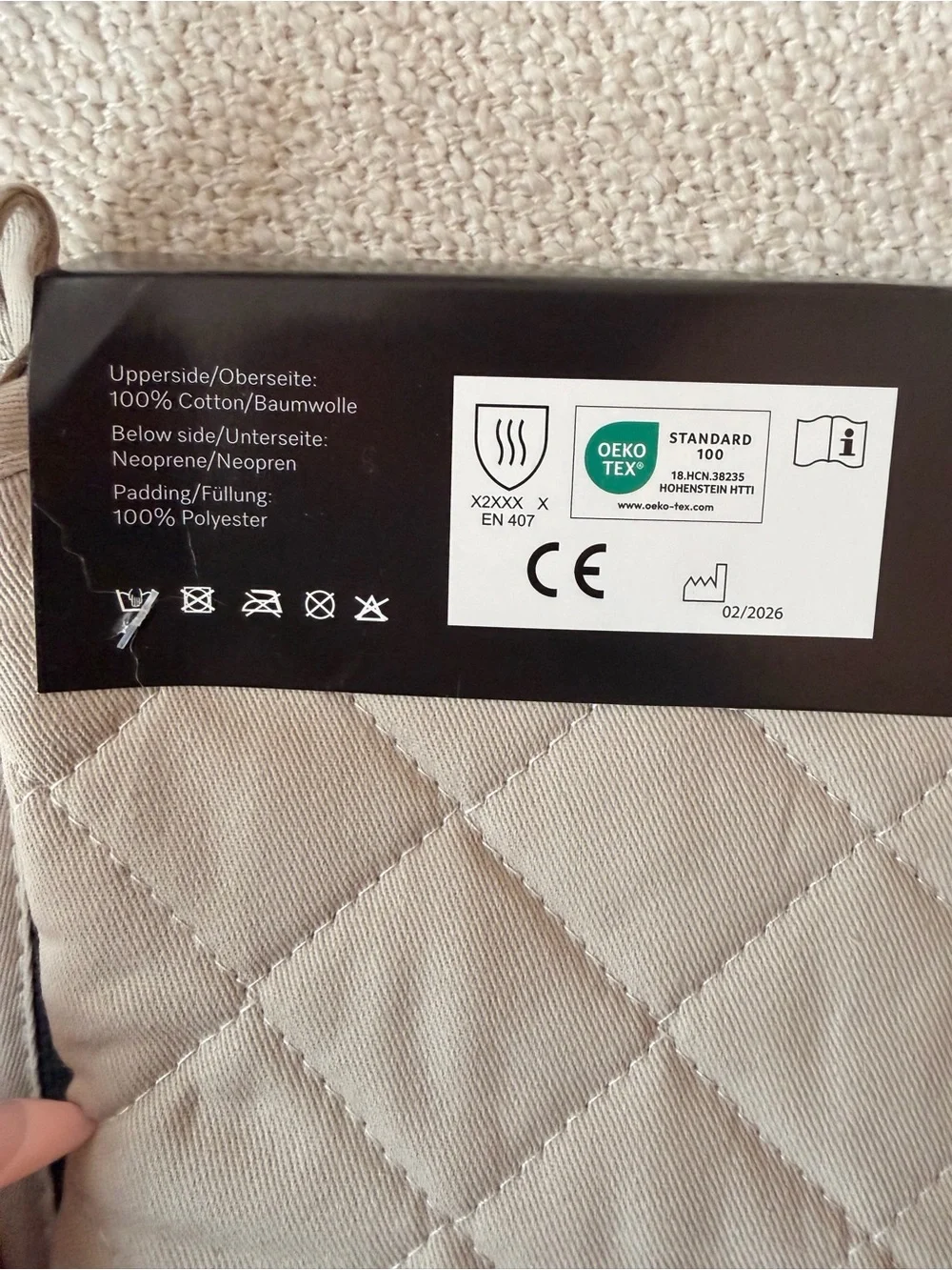Miele Oven Mitt Set NWT IN CREAM BRAND NEW